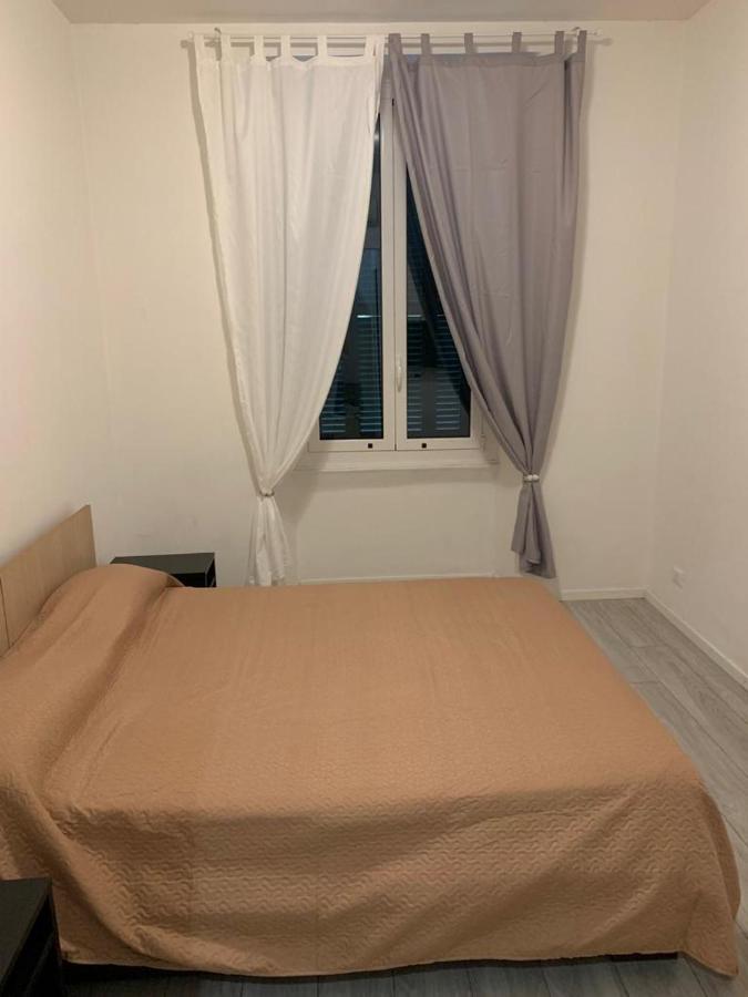 Savona Magnifico Sole Mare 150 M Wifi Climatcontrol Apartment Exterior photo